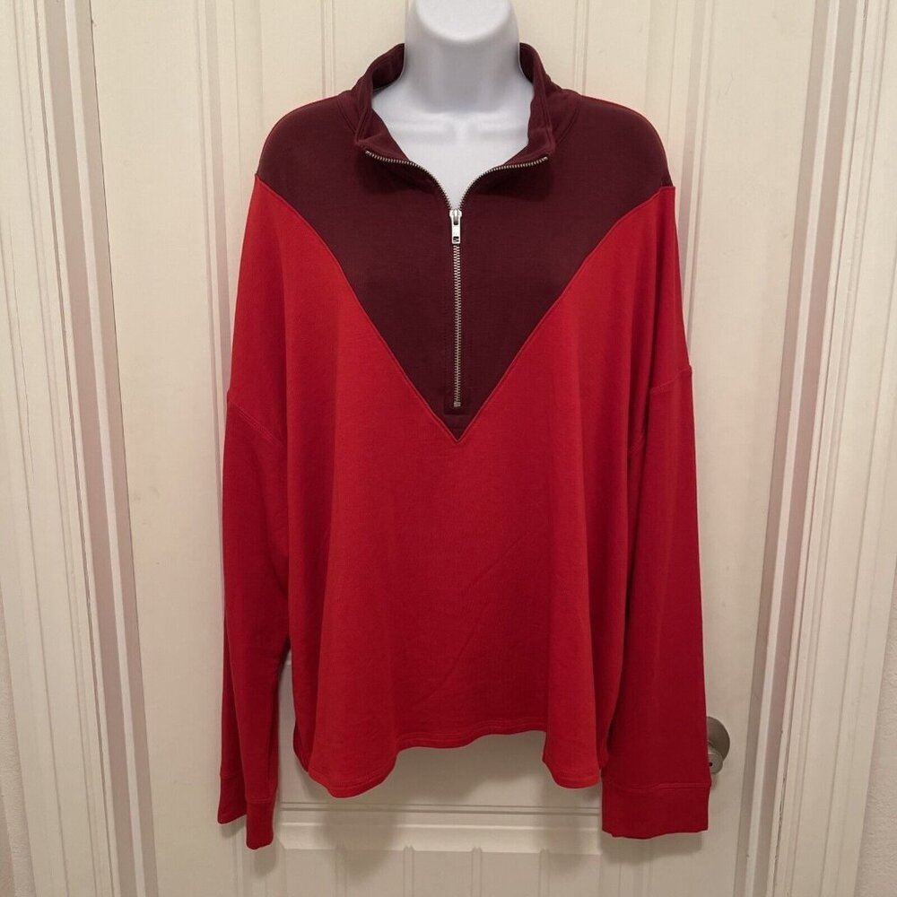 NWT~ Livi for Lane Bryant Women’s 26/28 Colorblock Cropped Top 1/4 zip Red